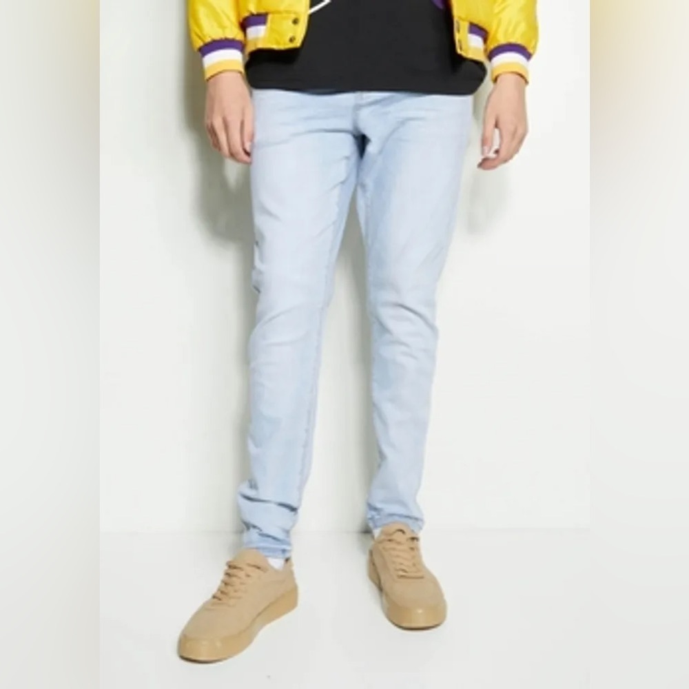 Rue21 Light Wash Slim Taper Jeans